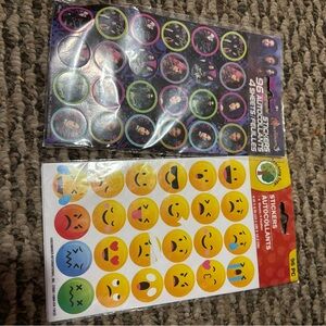 2 stickers brand new descendants 2 and emojis